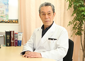 理事長 折茂 謙一
